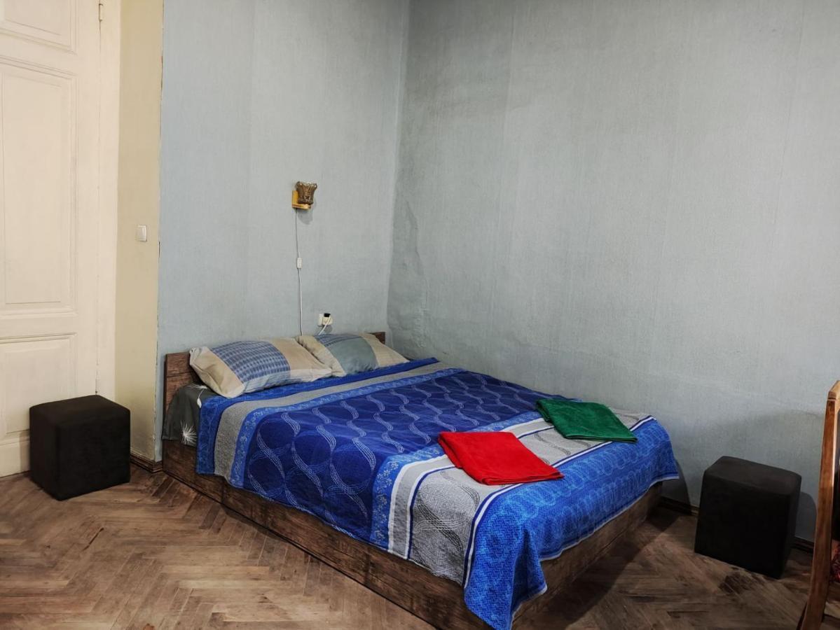 Hostel On Marjanishvili Тбілісі Екстер'єр фото