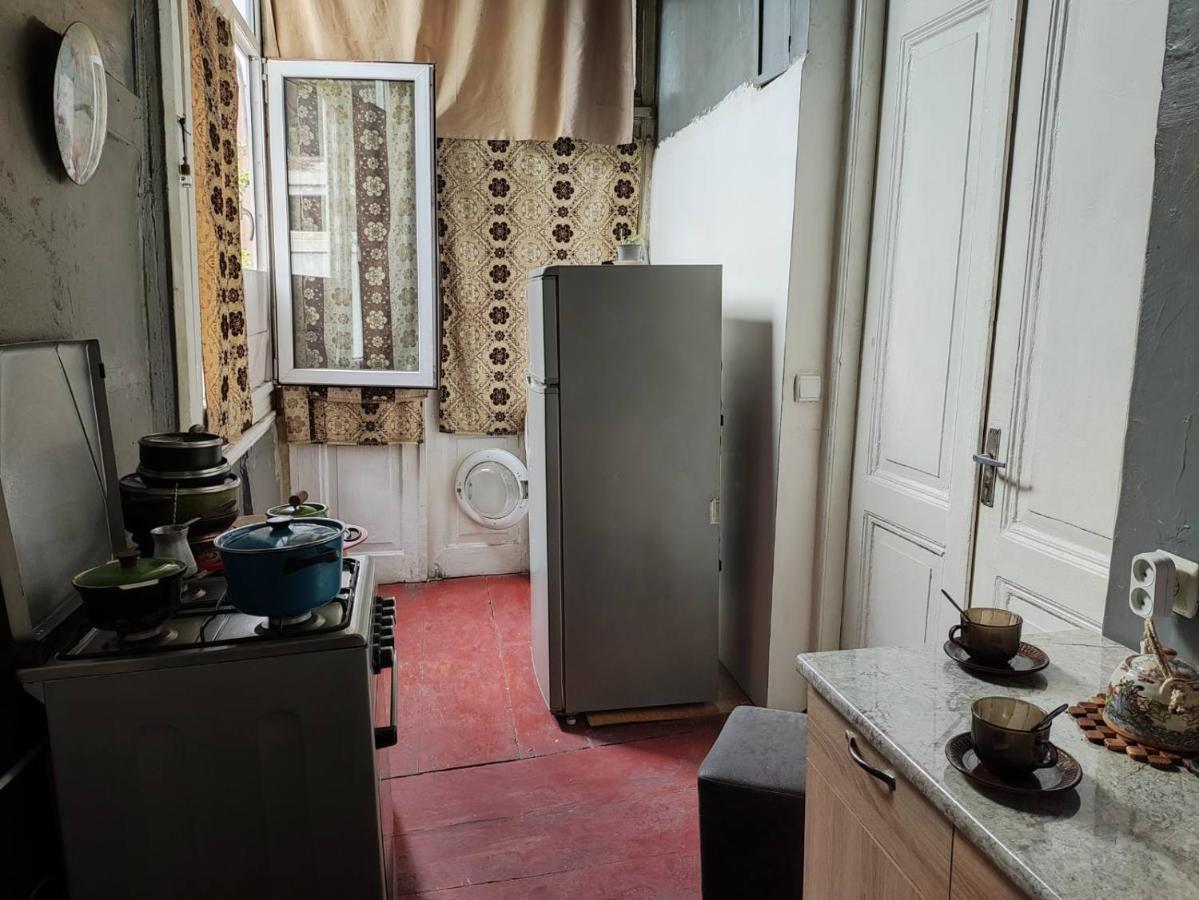 Hostel On Marjanishvili Тбілісі Екстер'єр фото